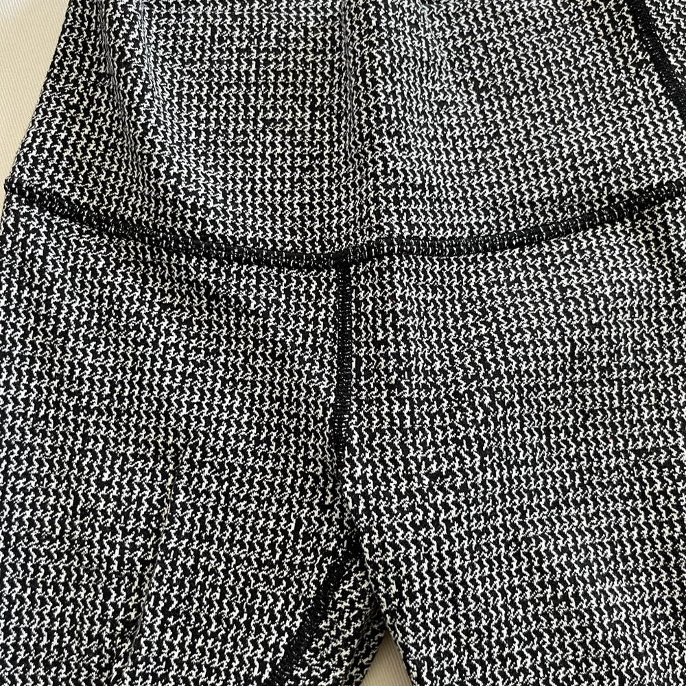 Lululemon herringbone legging.   Great condition.